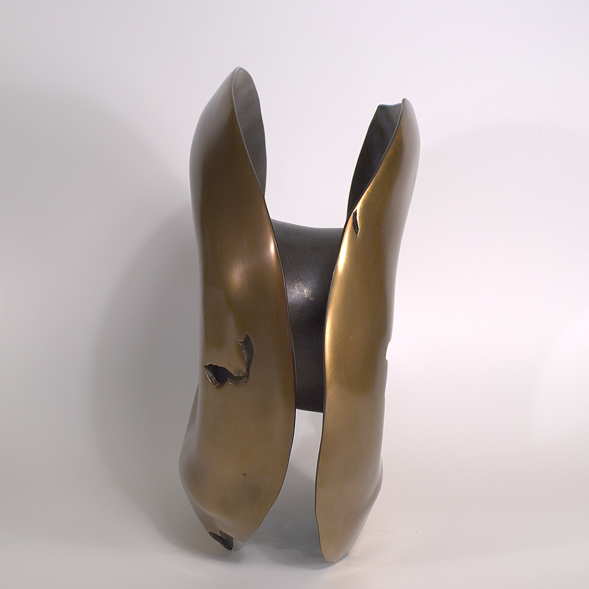 Annular form #2. Modern bronze sculpture by Steve Howlett. 2013